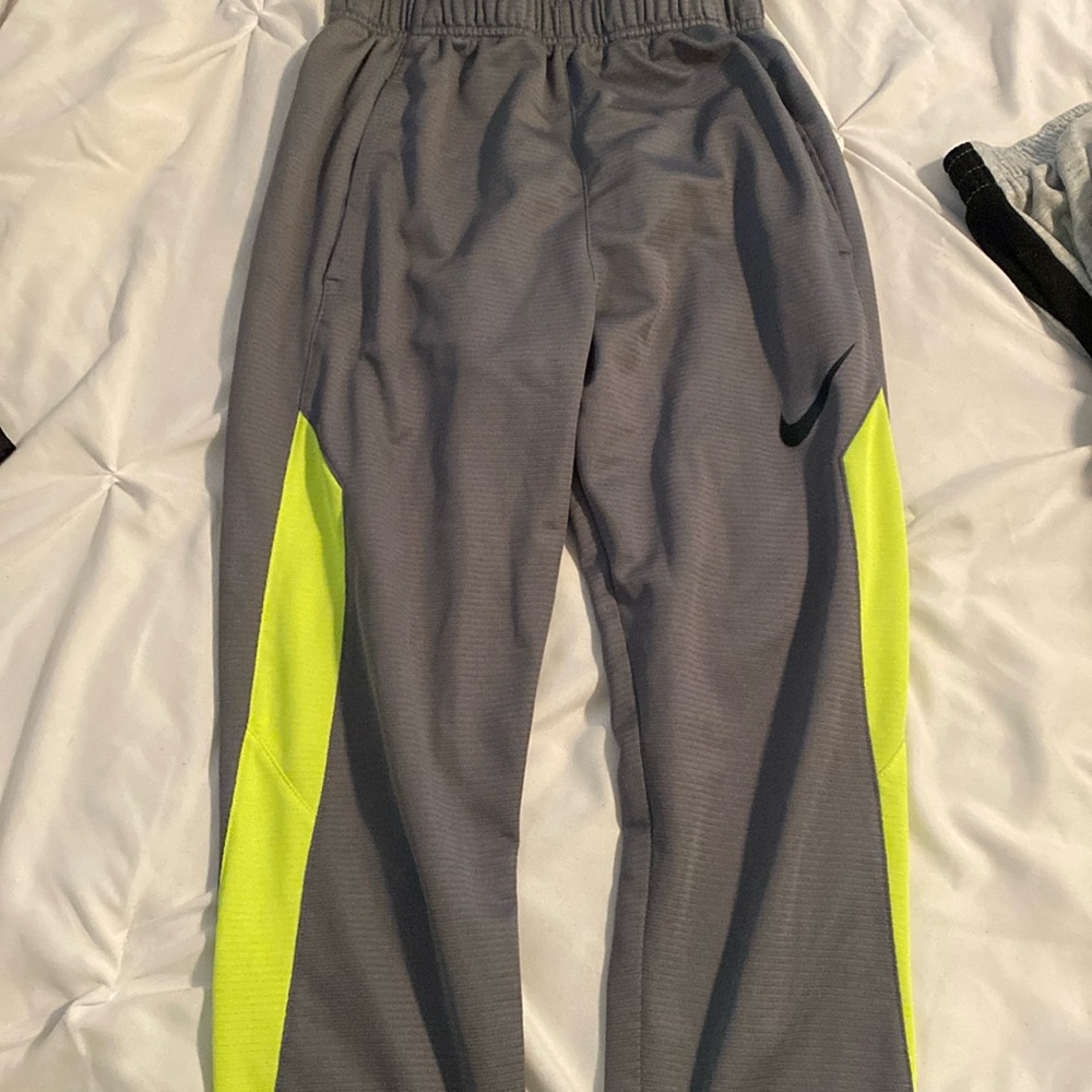 Boys Nike joggers size M.